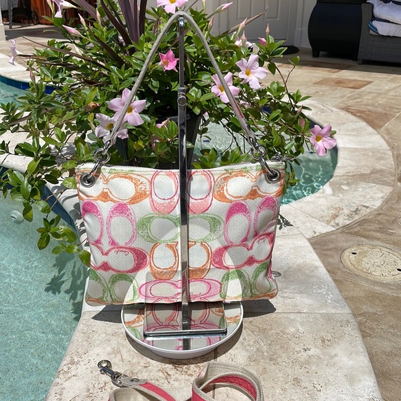 Coach Poppy Dream “C” Hippie Scribble Hobo/Satchel/Crossbody Bag
17049 - Picture 5 of 14